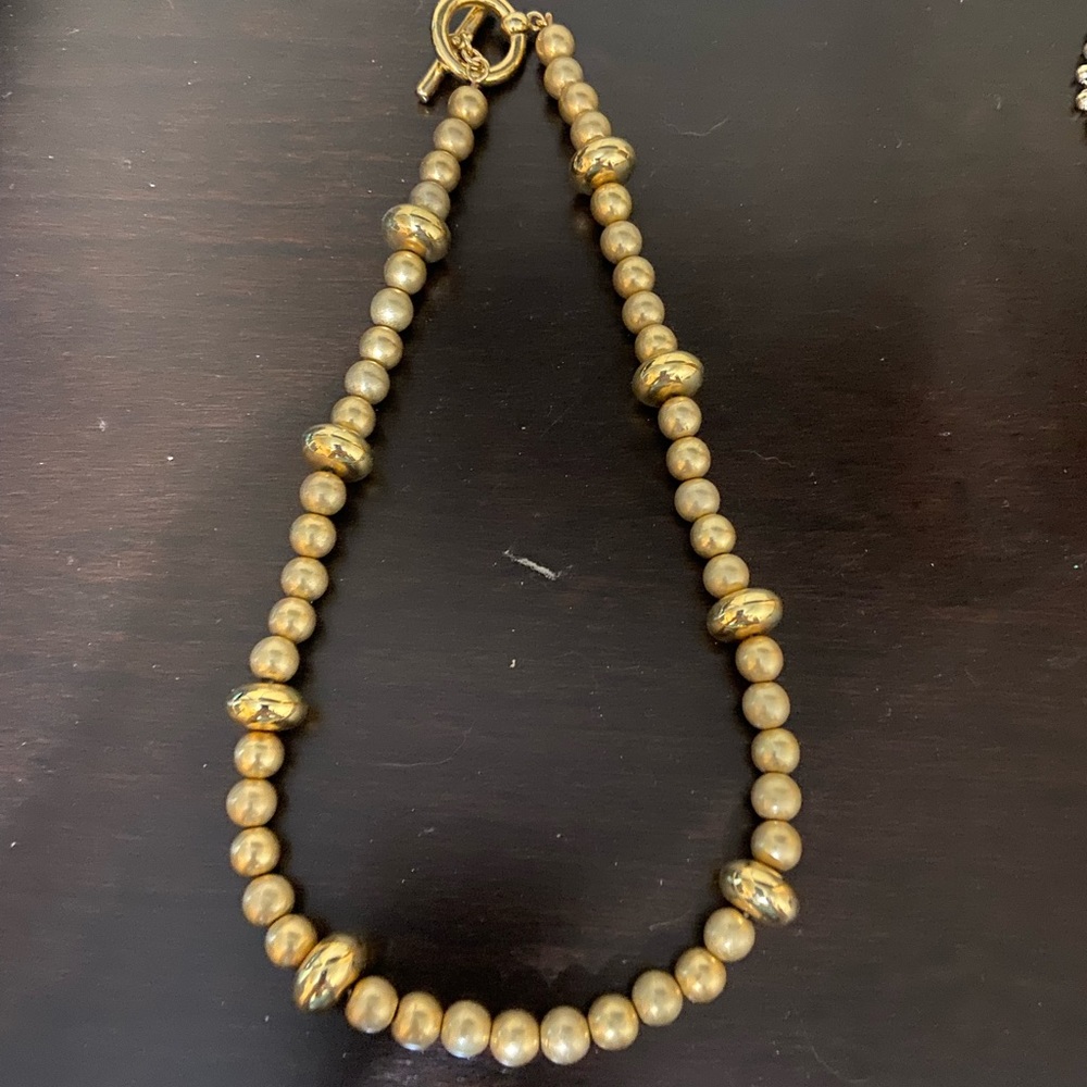 18 inch Gold tone costume necklace